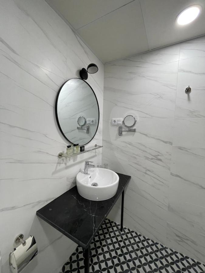 Soho Boutique Urban Hotel มาลากา ภายนอก รูปภาพ